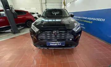Toyota RAV4 2021 года за 16 000 000 тг. в Астана фото 2