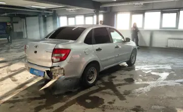 LADA (ВАЗ) Granta 2015 года за 3 500 000 тг. в Астана фото 3