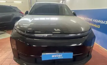 LiXiang L6 2024 года за 19 000 000 тг. в Астана фото 2