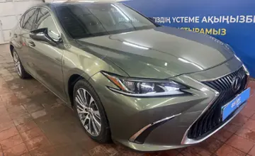Lexus ES 2020 года за 20 000 000 тг. в Астана фото 3