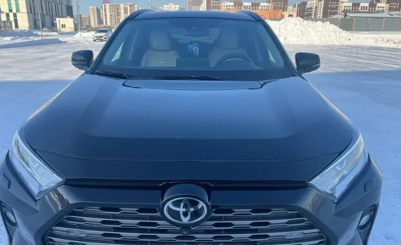 Toyota RAV4 2021 года за 17 000 000 тг. в Астана