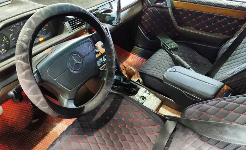 Mercedes-Benz E-Класс 1993 года за 1 600 000 тг. в Астана фото 5