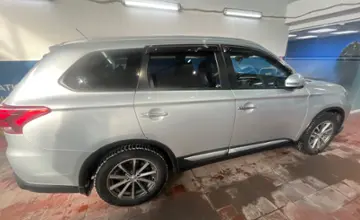 Mitsubishi Outlander 2015 года за 9 000 000 тг. в Астана фото 4