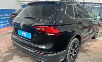 Volkswagen Tiguan 2021 года за 13 000 000 тг. в Астана