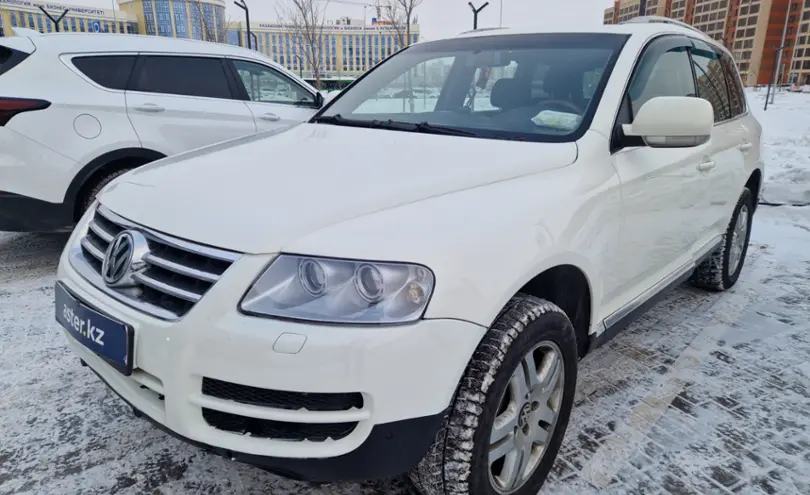 Volkswagen Touareg 2005 года за 5 000 000 тг. в Астана