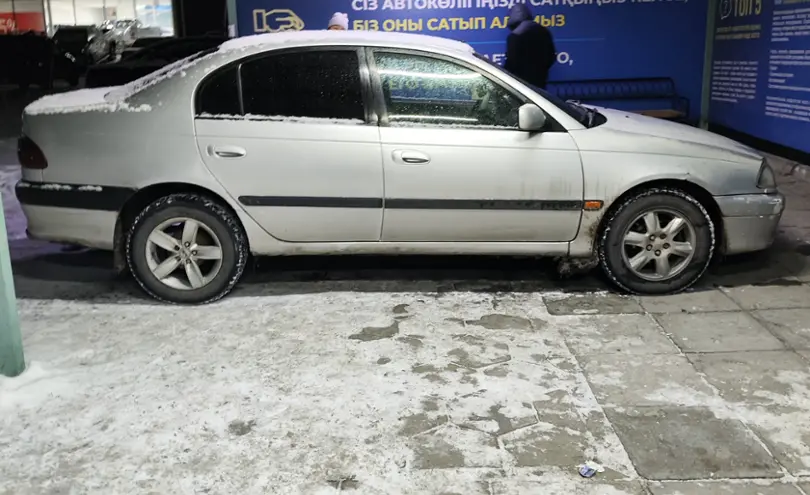 Toyota Avensis 1998 года за 2 000 000 тг. в Талдыкорган фото 4