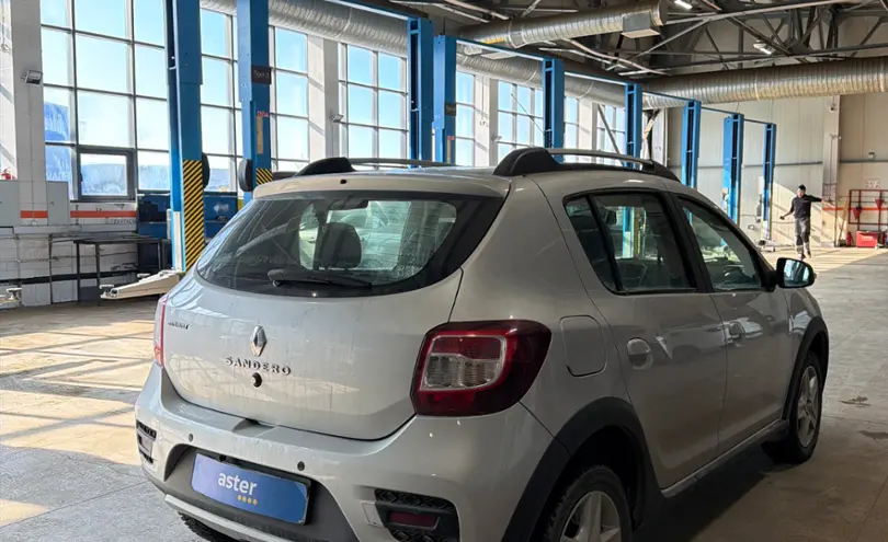 Renault Sandero 2016 года за 5 200 000 тг. в Караганда фото 5