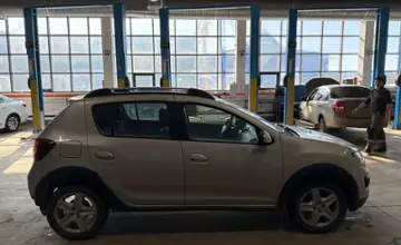 Renault Sandero 2016 года за 5 200 000 тг. в Караганда фото 4