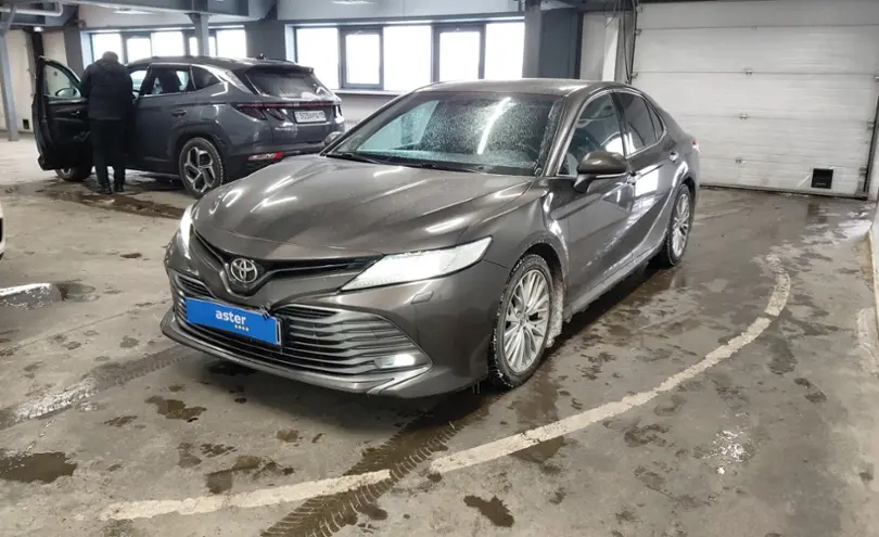 Toyota Camry 2018 года за 12 500 000 тг. в Астана