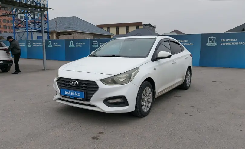 Hyundai Solaris 2018 года за 7 500 000 тг. в Шымкент