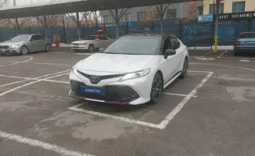 Toyota Camry 2020 года за 14 000 000 тг. в Алматы фото 1