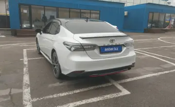 Toyota Camry 2020 года за 14 000 000 тг. в Алматы фото 4