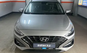 Hyundai i30 2022 года за 7 800 000 тг. в Уральск фото 2