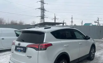Toyota RAV4 2018 года за 9 400 000 тг. в Уральск