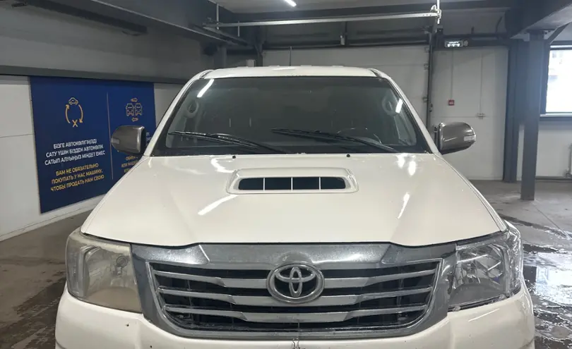 Toyota Hilux 2015 года за 9 500 000 тг. в Астана фото 2