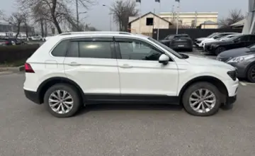 Volkswagen Tiguan 2017 года за 8 500 000 тг. в Шымкент фото 4