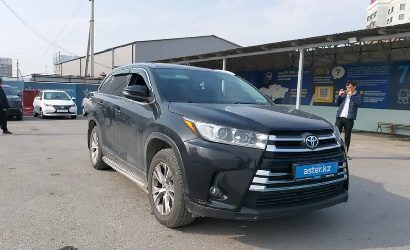 Toyota Highlander 2015 года за 15 000 000 тг. в Шымкент фото 2