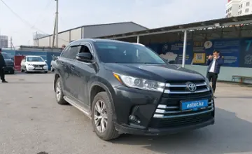 Toyota Highlander 2015 года за 15 000 000 тг. в Шымкент фото 2
