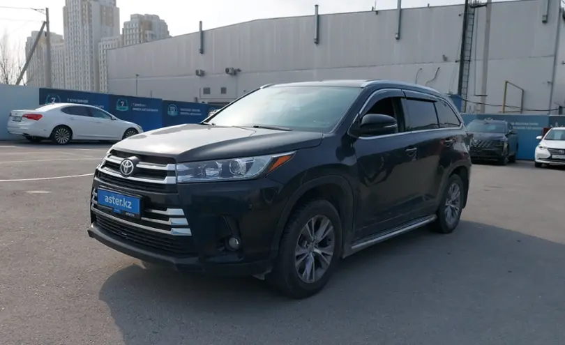 Toyota Highlander 2015 года за 15 000 000 тг. в Шымкент