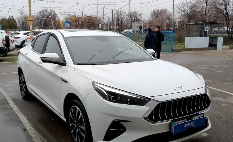 JAC J7 2025 года за 8 790 000 тг. в Тараз фото 3