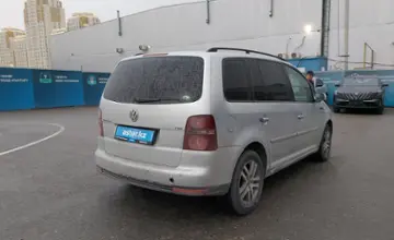 Volkswagen Touran 2007 года за 2 100 000 тг. в Шымкент фото 3
