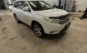 Toyota Highlander 2012 года за 12 900 000 тг. в Актобе фото 3