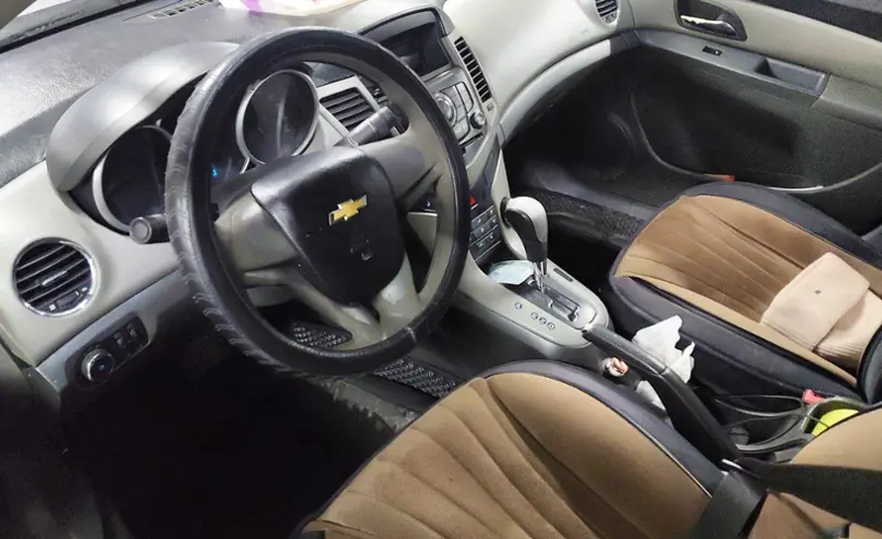 Chevrolet Cruze 2010 года за 4 000 000 тг. в Астана фото 5