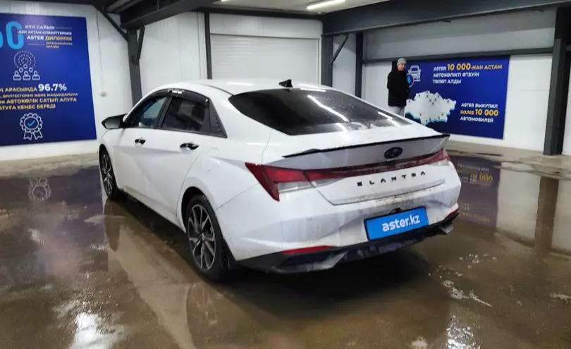Hyundai Elantra 2021 года за 8 500 000 тг. в Астана фото 4