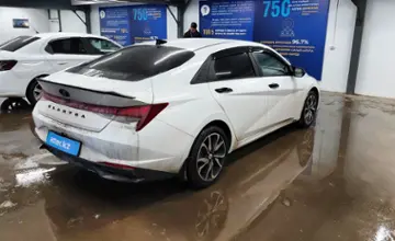 Hyundai Elantra 2021 года за 8 500 000 тг. в Астана фото 3