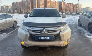 Mitsubishi Montero Sport 2019 года за 14 000 000 тг. в Астана фото 2