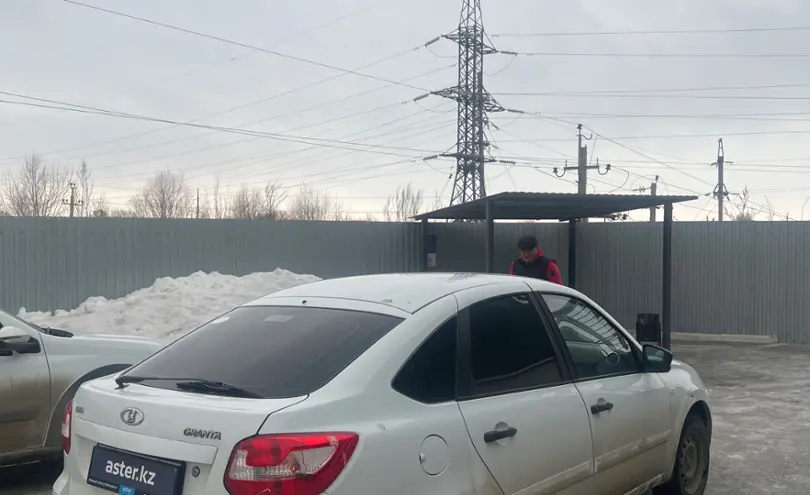 LADA (ВАЗ) Granta 2018 года за 2 500 000 тг. в Уральск фото 5