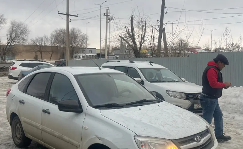 LADA (ВАЗ) Granta 2018 года за 2 500 000 тг. в Уральск фото 3