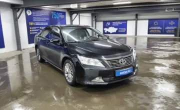 Toyota Camry 2014 года за 9 000 000 тг. в Астана фото 2