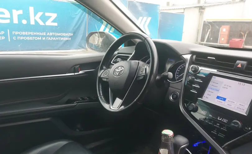 Toyota Camry 2018 года за 12 000 000 тг. в Алматы фото 5