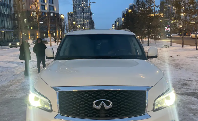 Infiniti QX56 2012 года за 15 000 000 тг. в Астана фото 2