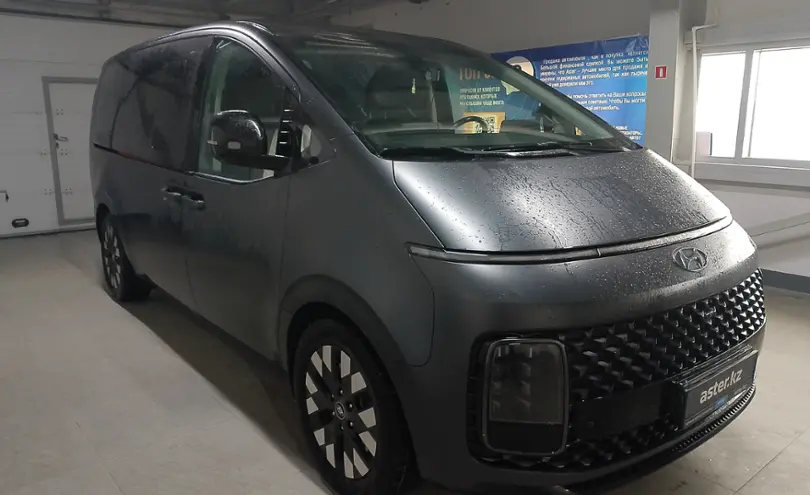 Hyundai Staria 2023 года за 23 000 000 тг. в Уральск фото 3