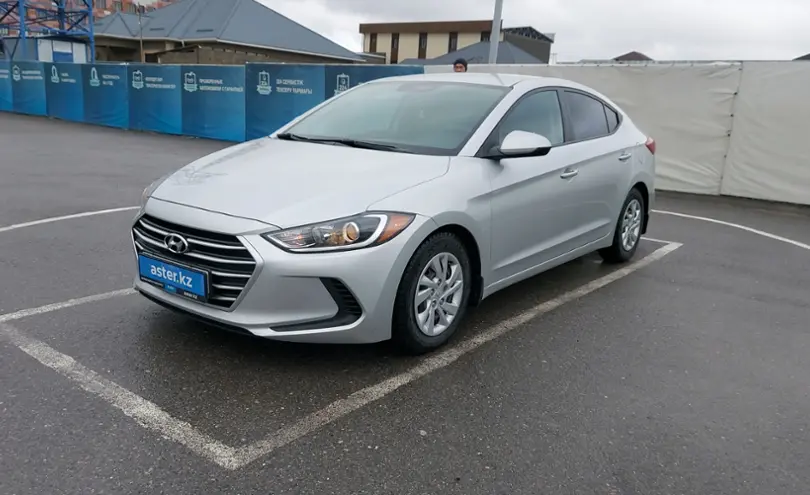 Hyundai Elantra 2017 года за 8 000 000 тг. в Шымкент