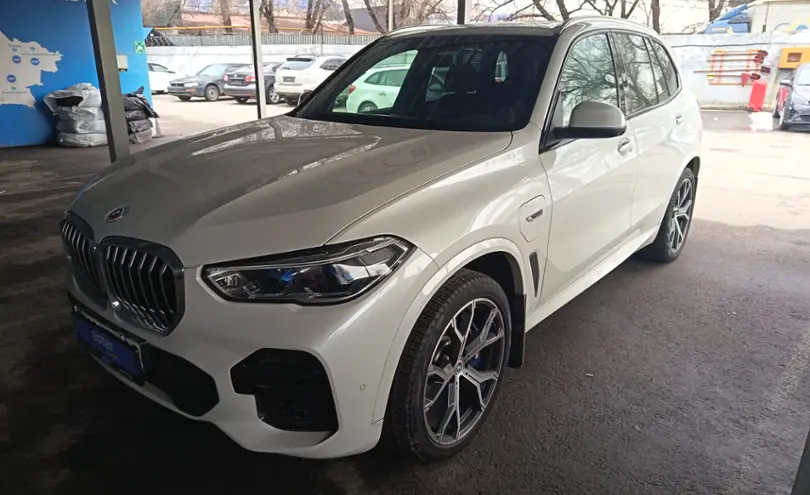 BMW X5 2022 года за 42 500 000 тг. в Алматы