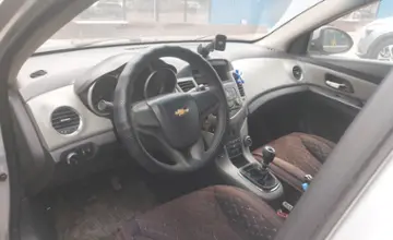 Chevrolet Cruze 2011 года за 2 500 000 тг. в Алматы фото 5