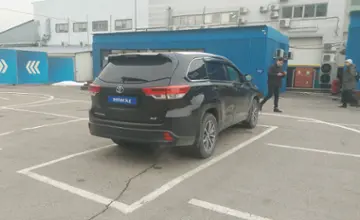 Toyota Highlander 2019 года за 17 000 000 тг. в Алматы фото 3