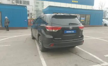 Toyota Highlander 2019 года за 17 000 000 тг. в Алматы фото 4