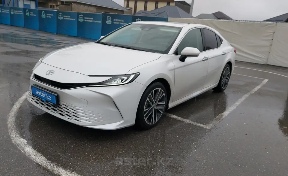 Toyota Camry 2024 года за 17 000 000 тг. в Шымкент