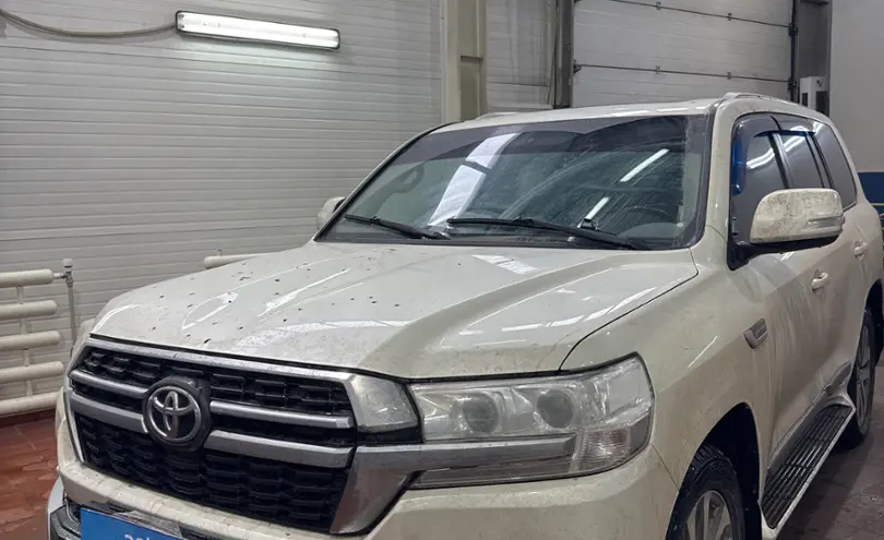 Toyota Land Cruiser 2021 года за 45 000 000 тг. в Астана