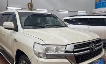 Toyota Land Cruiser 2021 года за 45 000 000 тг. в Астана фото 3