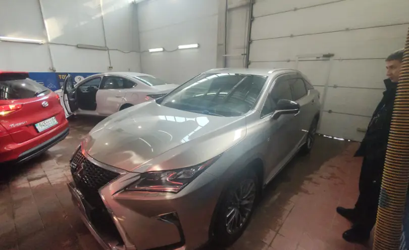 Lexus RX 2019 года за 25 000 000 тг. в Астана