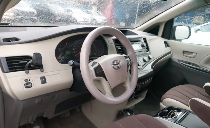 Toyota Sienna 2013 года за 14 500 000 тг. в Шымкент фото 5
