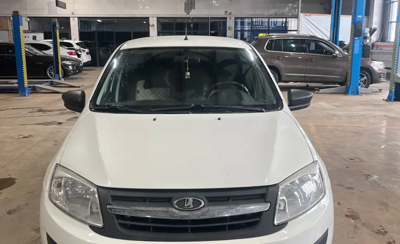 LADA (ВАЗ) Granta 2018 года за 3 000 000 тг. в Караганда фото 2