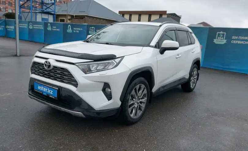 Toyota RAV4 2020 года за 13 500 000 тг. в Шымкент