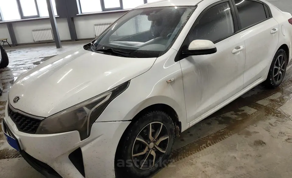 Kia Rio 2021 года за 8 200 000 тг. в Астана