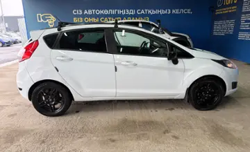 Ford Fiesta 2017 года за 4 000 000 тг. в Алматы фото 4